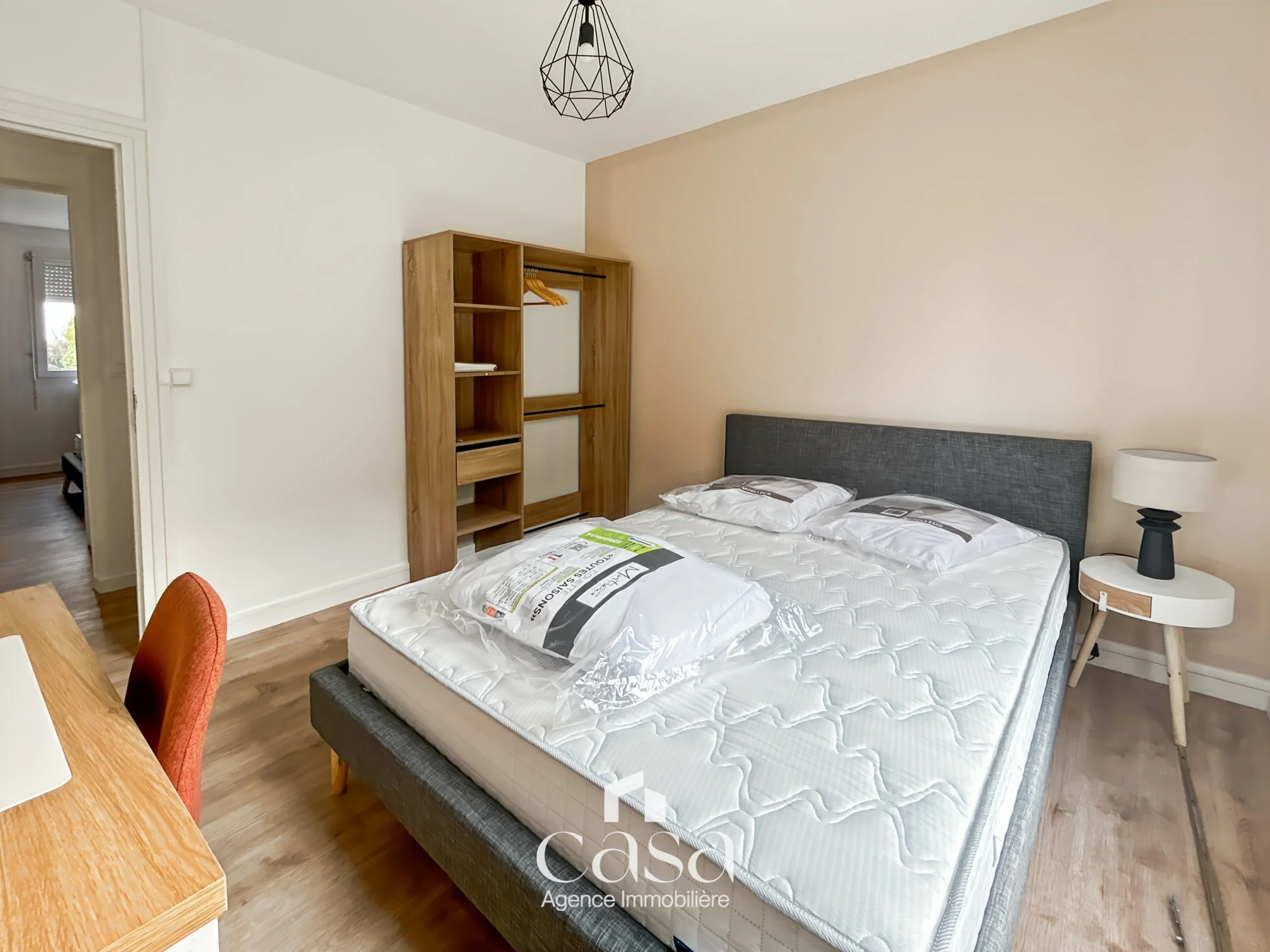 Une chambre meublée dans un appartement de 82m2 avec balcon – HEROUVILLE ST CLAIR - Agence Casa