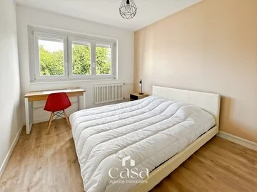 Chambre meublée à louer dans colocation rénovée de 98m2 avec balcon – HEROUVILLE ST CLAIR - Agence Casa