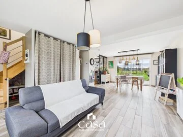 Maison récente 3 chambres avec jardin et garage – Ranville- Agence Casa