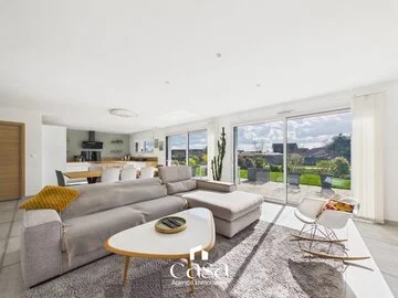 Maison CONTEMPORAINE à Giberville de 190 m2 – 5 chambres avec Vie de plain pied - Agence Casa