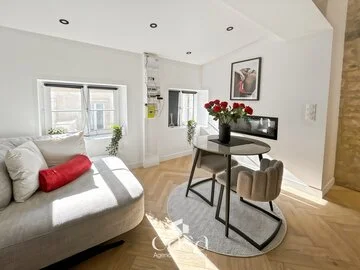 Duplex meublé atypique dans le centre ville de CAEN - Agence Casa