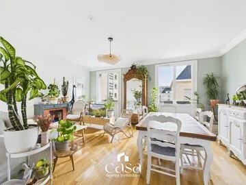 Centre ville appartement 3 pièces avec balcon et garage- Agence Casa