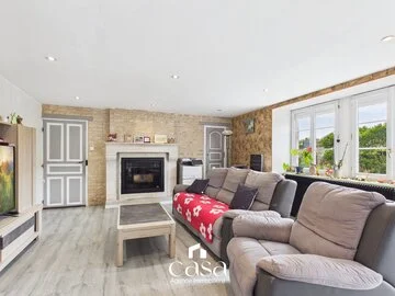 Superbe maison en pierre à CROCY- 250 m2 habitables - Agence Casa