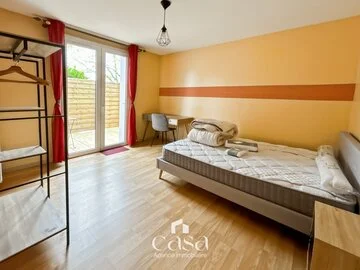 Maison en colocation – Chambre meublée de 11,85M2 avec Terrasse à Herouville Saint Clair - Agence Casa