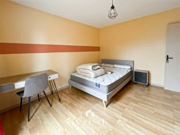 Maison en colocation – Chambre meublée de 11,85M2 avec Terrasse à Herouville Saint Clair- Agence Casa