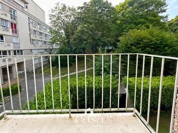 Une chambre meublée dans un appartement de 82m2 avec balcon – HEROUVILLE ST CLAIR - Agence Casa