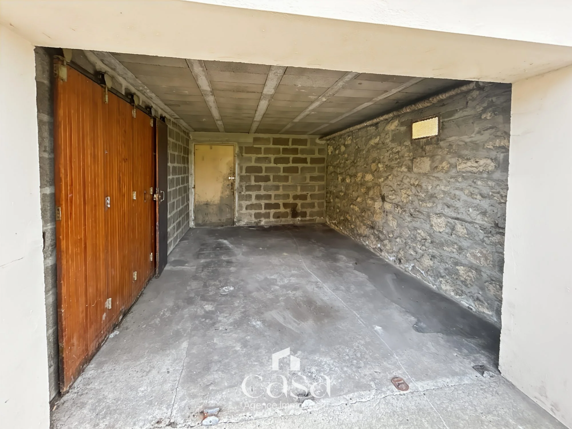 Garage a louer proche polyclinique du parc - Agence Casa