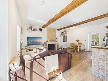 Maison en pierre rénovée à Cairon – jardin – charme de l’ancien - Agence Casa