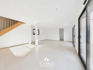 Très belle maison de 120 m2 à 10 minutes à pied de la mer- Agence Casa