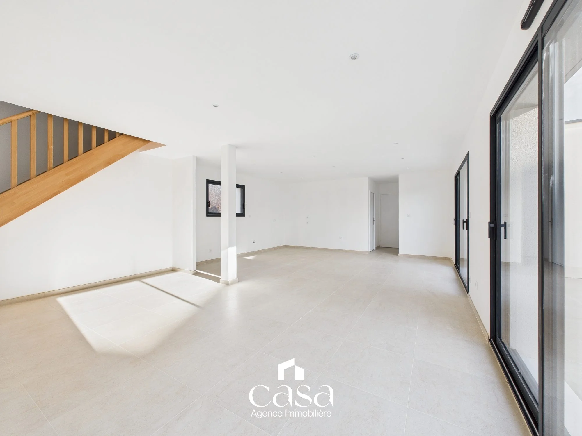 Très belle maison de 120 m2 à 10 minutes à pied de la mer - Agence Casa