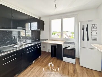 Appartement 3 pièces avec cave et parking – Boulevard Raymond Poincaré- Agence Casa