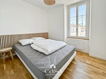 Charmant 2 pièces meublé entièrement rénové – Boulevard Leroy - Agence Casa