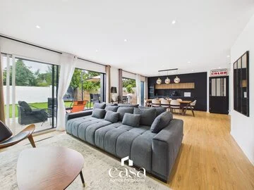 Rive droite maison des années 30 entièrement rénovée - Agence Casa