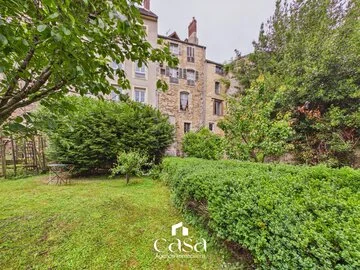 Falaise Immeuble de caractère–Double habitation-fort potentiel- Agence Casa