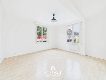 Rive droite appartement de 33 m2 libre à la vente- Agence Casa