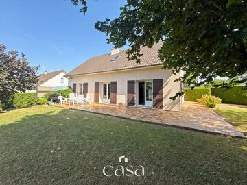 Pavillon familial 140 m² à Falaise–5 chambres– S-sol complet- Agence Casa