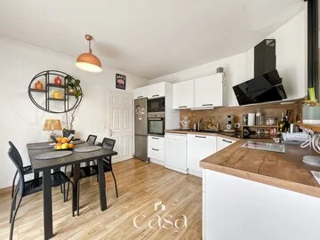 ST GERMAIN LA BLANCHE HERBE – 5 CHAMBRES – GARAGE – - Agence Casa
