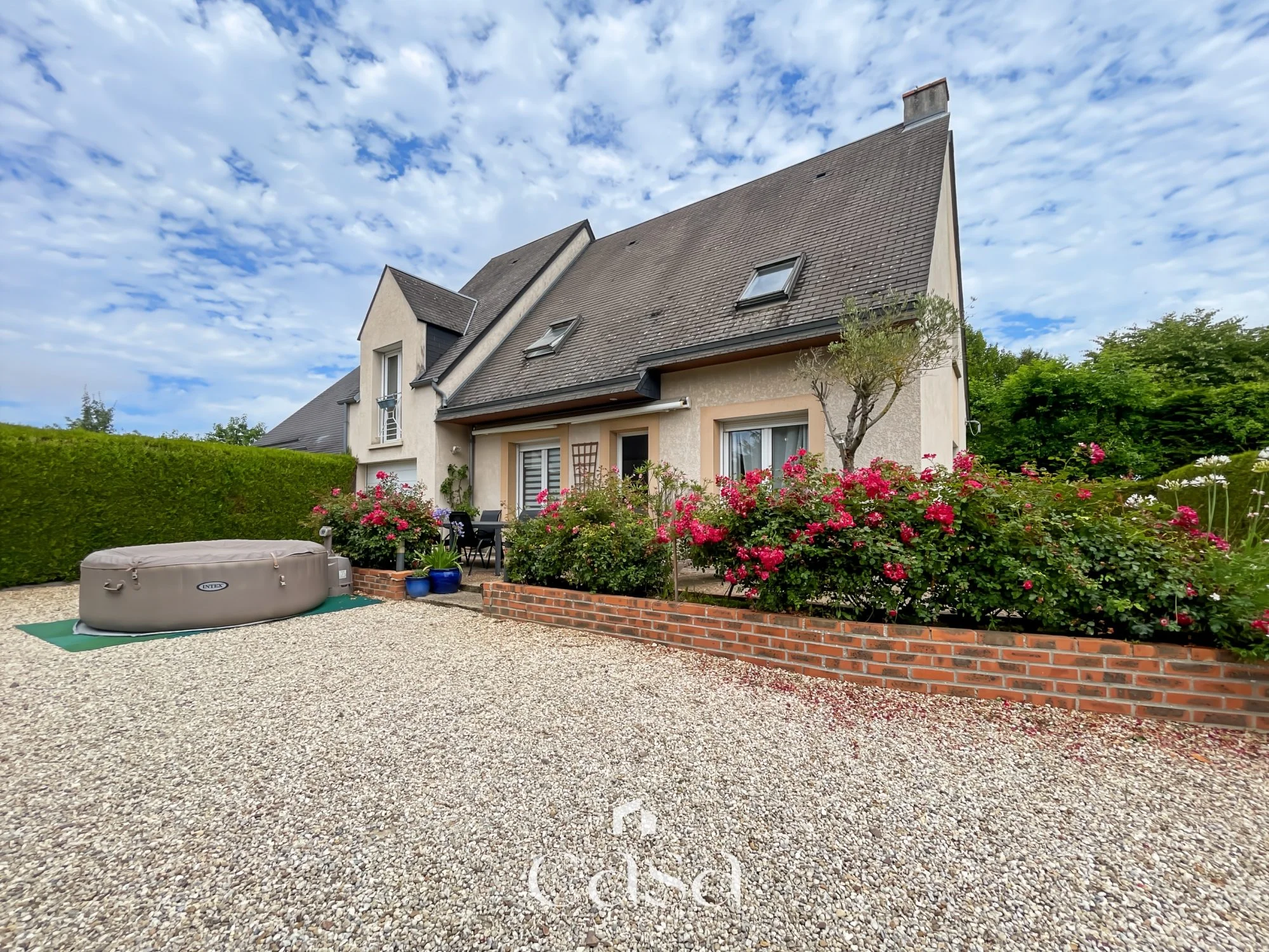 ST GERMAIN LA BLANCHE HERBE – 5 CHAMBRES – GARAGE – - Agence Casa