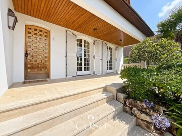 Maison familiale de 163 m²-5 chambres avec jardin – Ifs Bourg - Agence Casa