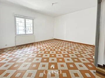 Falaise centre-ville – Superbe T2 rénové avec extérieur privatif, garage et vue sur le château- Agence Casa