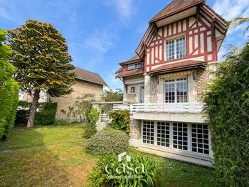 Maison de caractère à Caen – Secteur Prairie – 123 m2 habitables- Agence Casa