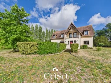 Spacieux pavillon de 235 m² aux portes de Falaise- Agence Casa