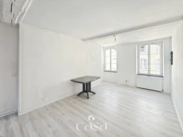 APPARTEMENT F3 – CENTRE VILLE DE FALAISE- Agence Casa