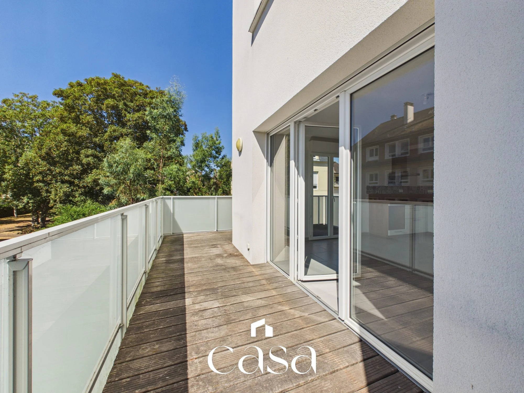 Saint Ouen – 3 pièces lumineux avec balcon et stationnement - Agence Casa