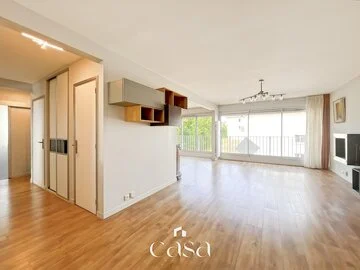 Spacieux T5 quartier St-Ouen – balcon, cave et stationnement- Agence Casa