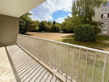 Magnifique 5 pièces 1300 HC avec loggia plein sud, garage et cave – Résidence Olympia pièces 1400HC résidence Olympia à louer – Avec garage - Agence Casa