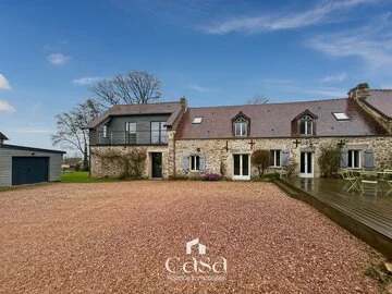 Maison 8 pièces 320 m² · à Caen · 320 m² · 318 000 €