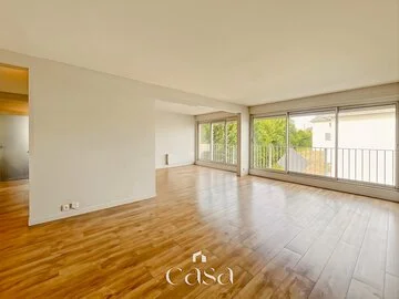 Spacieux T5 quartier St-Ouen – balcon, cave et stationnement- Agence Casa