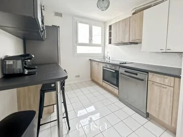 Appartement meublé T3 rénové en 2026 – 2 chambres – Rue Monseigneur Adam - Agence Casa