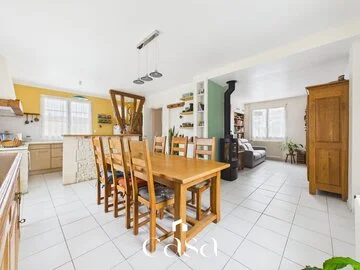 Maison de ville 2 chambres avec jardin et garage – Caen- Agence Casa
