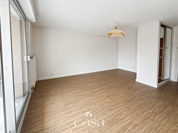Grand T1 rénové 580 HC de 26.36m2- Secteur Haie vigné- Agence Casa