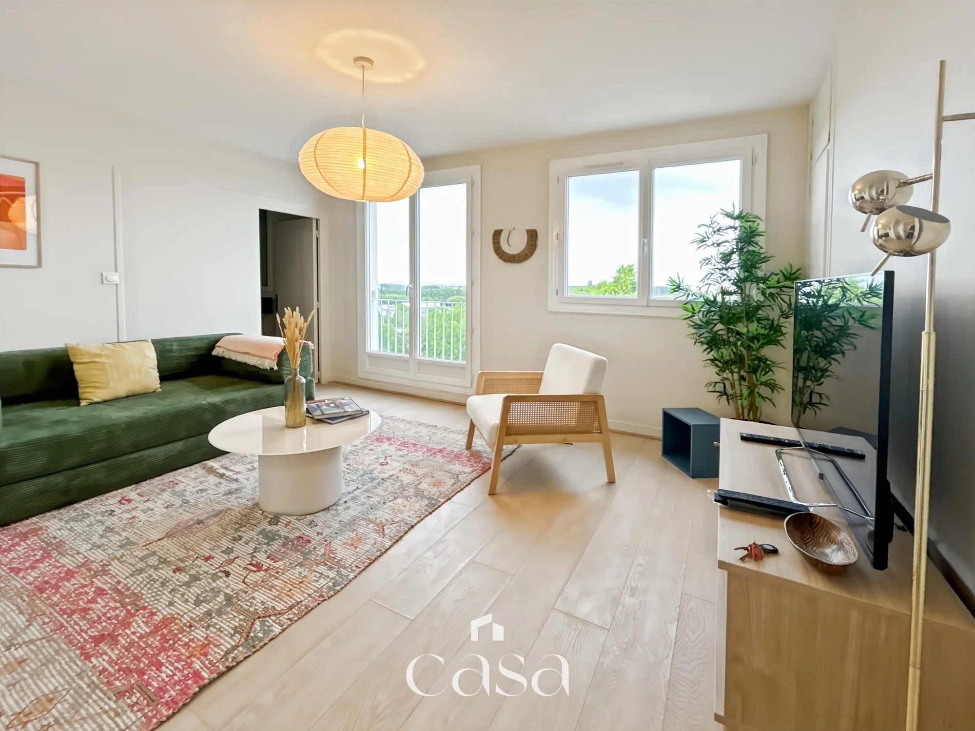 Appartement meublé 4 pièces – 1 050 € HC – 3 chambres - Agence Casa