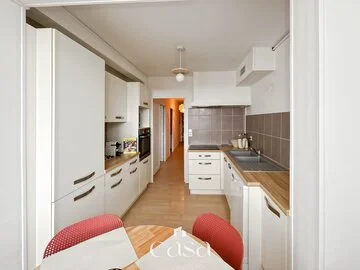 Appartement meublé 4 pièces – 1 050 € HC – 3 chambres - Agence Casa