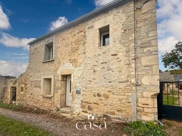 Maison en pierre à rénover – OUILLY LE TESSON - Agence Casa