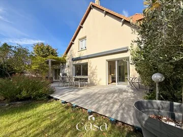 Maison avec suite de plain-pied, jardin de 844 m² à Castine-en-Plaine - Agence Casa