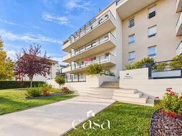 Mémorial – 3 chambres – garage – terrasse – ascenseur- Agence Casa